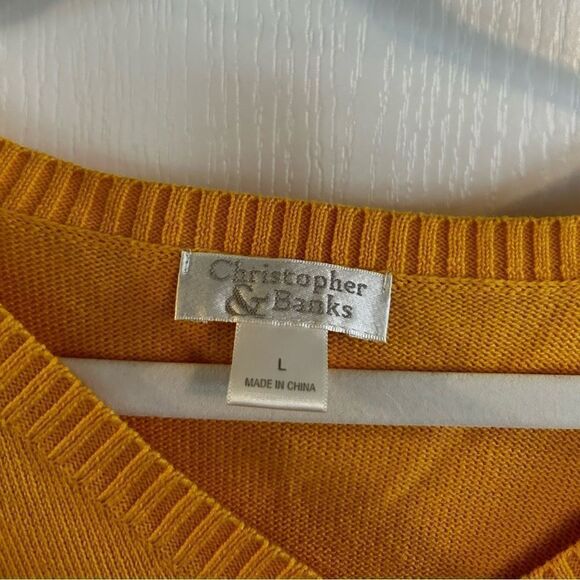 🌼🌼 Christopher & Banks Button sweater Yellow Large 3/4 sleeves EUC - Picture 2 of 11